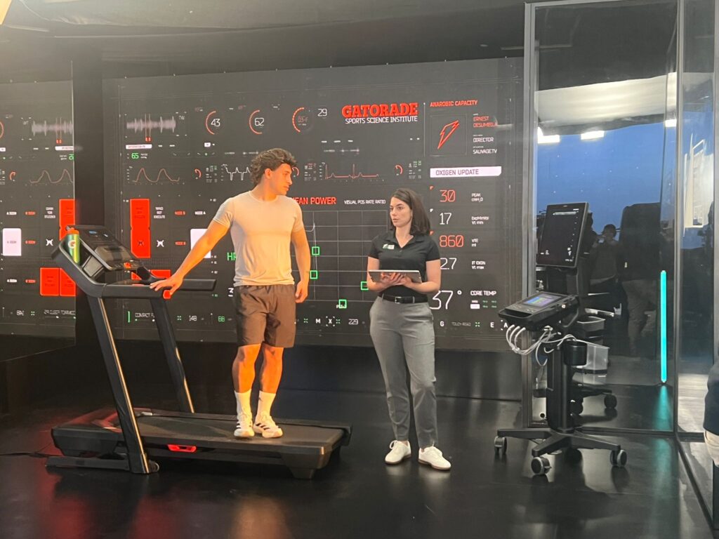 Alquiler maquinas gimnasio para cine y publicidad